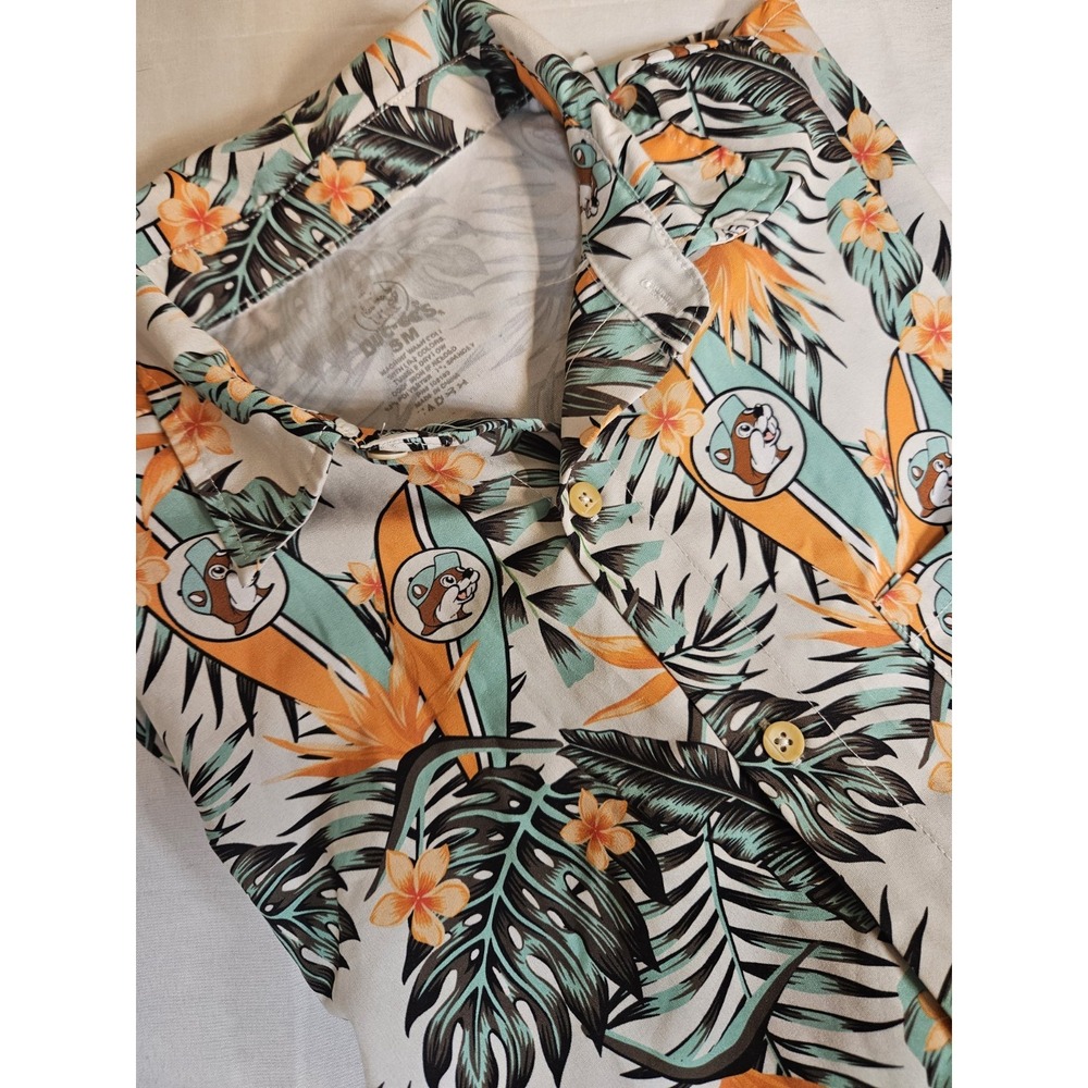 Buc-ee's Mens‎ Small Tropical Surfboard Aloha Shirt Button Down Beaver Mascot S